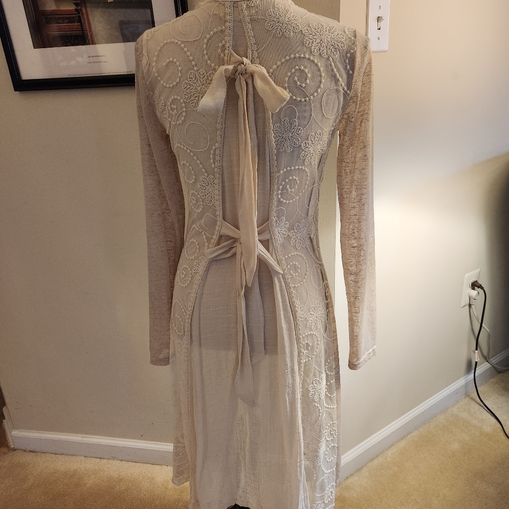 A'Reve Beige Lace Tie-Back Long Cardigan